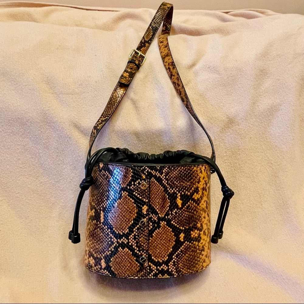 & Other Stories Leather Bucket Bag